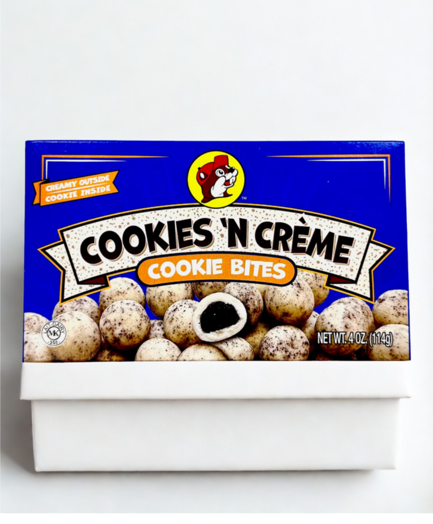 Cookies 'N Crème cookie bites packaging on a wooden surface